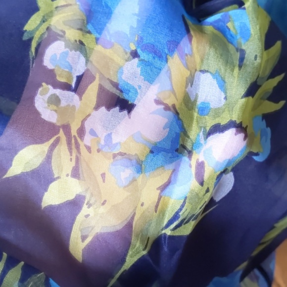 '50s inspired Boden silk skirt. EUC, size 14. - Picture 2 of 6